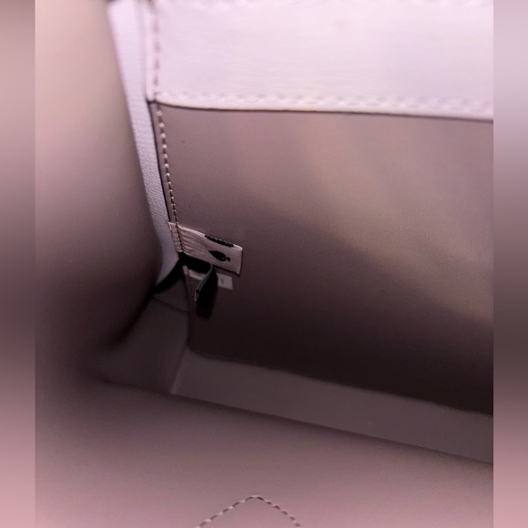 KATE SPADE OFF WHITE PURSE - Picture 7 of 7